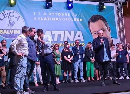 Salvini placa le polemiche: &ldquo;Con Giorgetti sempre d&rsquo;accordo&rdquo;