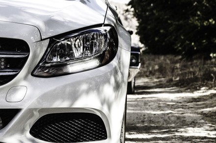 Auto di lusso rubate in Italia e vendute all’estero, 11 arresti