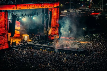 Calca al concerto in Texas: otto morti e 300 feriti