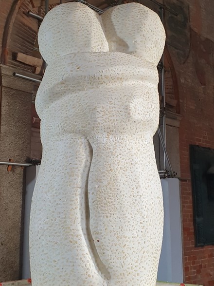 Festa del Torrone a Cremona con una scultura di mille chili
