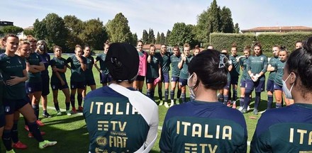 Calciatrici afghane di Herat accolte dalla FIGC a Coverciano