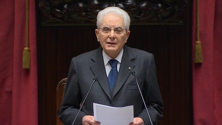 Il discorso di Mattarella è duro ma il Parlamento non lo sa 