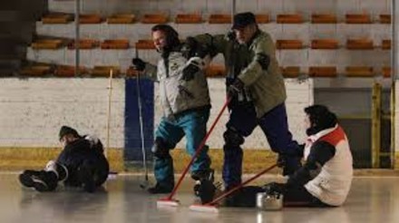 Cera d'api e corridoio di casa: come mia madre inventò il curling