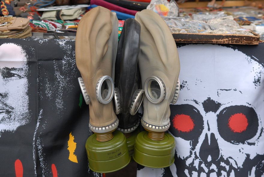 gas-mask-3404501_1920.jpg