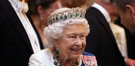 Dio esiste. La prova? I 70 anni di regno di Elisabetta II