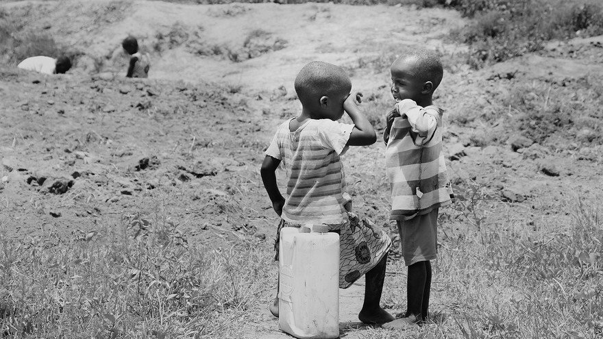 children-of-uganda-2300075_1920.jpg