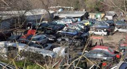 Roma, grana "sfasciacarrozze" per Gualtieri