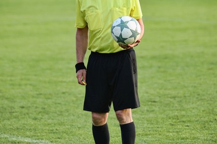 Gravina difende gli arbitri italiani
