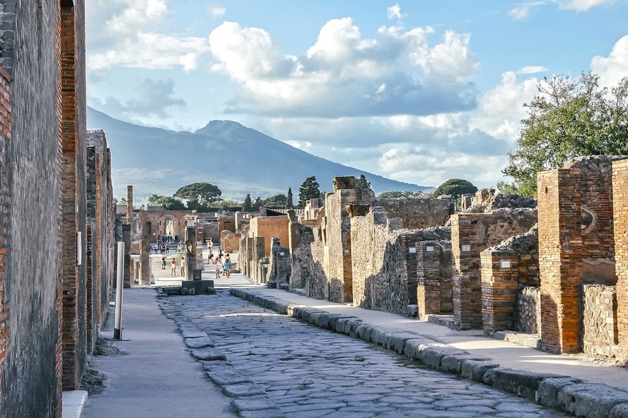 pompeii-g93dd570a1_1280.jpg