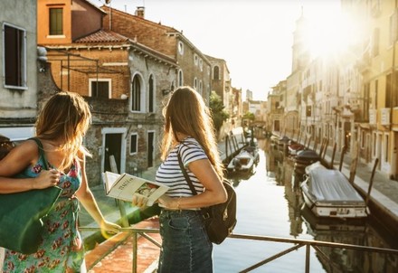 Luglio record anche per il turismo oltre al caldo