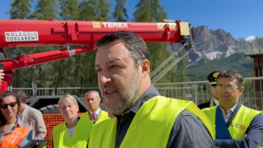 Il ministro Salvini a Cortina D'Ampezzo.png