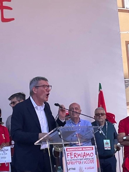 In tanti alla manifestazione nazionale anti caporalato di Latina