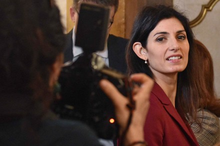 M5S: tra Grillo e Conte spunta la Raggi