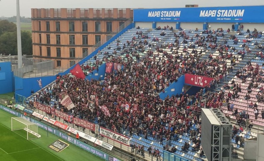 Reggiana Frosinone i tifosi emiliani.jpg
