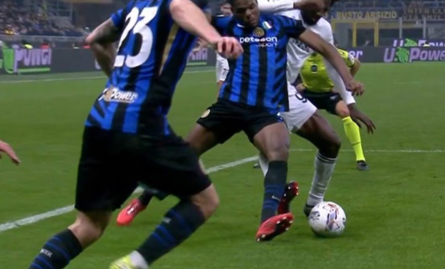 Rigore Inter Napoli.png