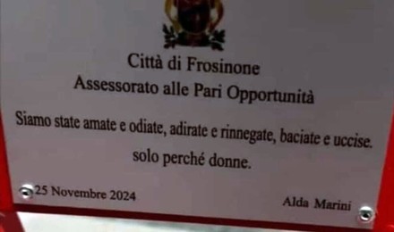 La targa sbagliata a Frosinone è in buona compagnia