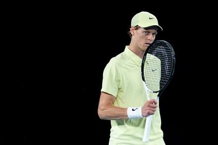 Sinner batte Rune e vola ai quarti. Avanti anche Sonego