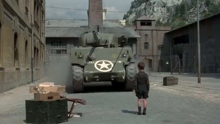 Mattarella peggio di Benigni calpesta l'anti nazismo della Russia