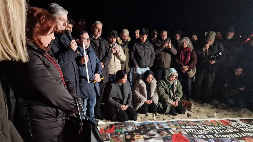 veglia a cutro per le 94 vittime del 26-2-2023.jpeg