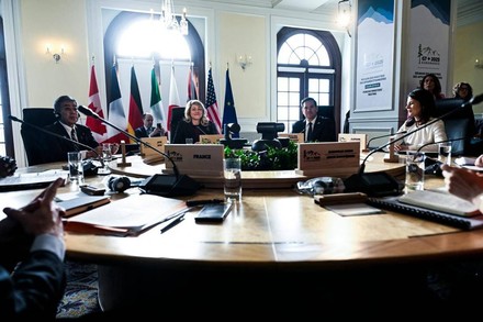 G7, in Canada prove di 'pace' Europa-Usa, con un occhio a Putin