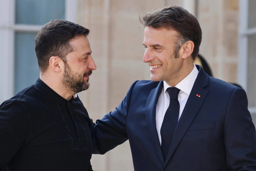 macron_zelensky_afp_2703.jpg