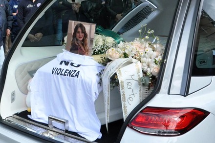 Sara Campanella, oggi l'ultimo saluto a Misilmeri