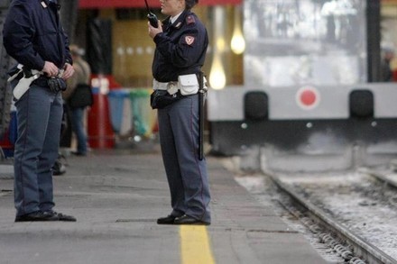 Milano, 17enne travolta e uccisa da un treno