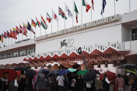 Mostra Venezia 2025, c'è attesa per i premi