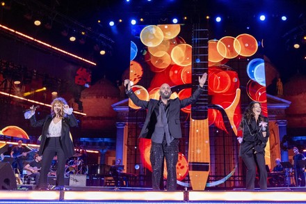 Napoli è mille colori per Pino Daniele